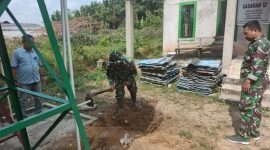 Memasuki hari ke-25 pelaksanaan TMMD, Satgas tidak hanya berfokus pada penyelesaian pembangunan secara fisik. Kondisi air hasil pengeboran hingga tower tandon turut diperiksa untuk memastikan seluruh fasilitas dapat digunakan sebagaimana mestinya.