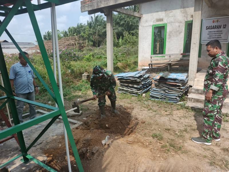 Memasuki hari ke-25 pelaksanaan TMMD, Satgas tidak hanya berfokus pada penyelesaian pembangunan secara fisik. Kondisi air hasil pengeboran hingga tower tandon turut diperiksa untuk memastikan seluruh fasilitas dapat digunakan sebagaimana mestinya.