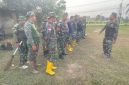 Menjelang berakhirnya pelaksanaan TNI Manunggal Membangun Desa [TMMD] ke-129, Satgas TMMD bersama anggota Kodim 0418/Palembang melaksanakan kegiatan pembersihan sebagai bagian dari persiapan menuju acara penutupan program.