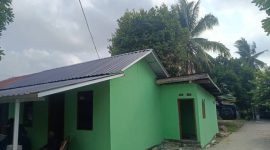 Memasuki hari ke-26 pelaksanaan TMMD, personel Satgas melakukan pembersihan di sekitar rumah Pak Karyo yang menjadi salah satu sasaran rehabilitasi Rumah Tidak Layak Huni [RTLH].