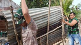 Sasaran rehabilitasi Rumah Tidak Layak Huni [RTLH] milik Ibu Sriyanti, yang berada di Jalan Nurdin Panji, Kelurahan Sukarmaju, Kota Palembang. Pada Selasa 11 Agustus 2026, personel Satgas TMMD melaksanakan kegiatan pembersihan dan merapikan halaman rumah tersebut.
