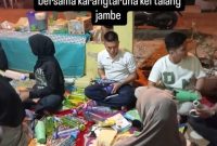 Satgas TMMD ke-129 Kodim 0418/Palembang bersama Karang Taruna terus mempersiapkan berbagai perlengkapan untuk menyukseskan perlombaan rakyat pada 17 Agustus 2026.