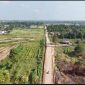 Setelah melalui proses pengerjaan secara bertahap, pembangunan jalan sepanjang 750 meter yang menjadi salah satu sasaran fisik TMMD ke-129 Kodim 0418/Palembang akhirnya rampung 100 persen. Kamis 13 Agustus 2026.