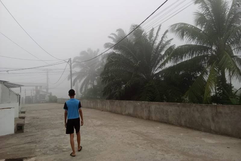 Kondisi kabut asap akibat kebakaran hutan dan lahan [karhutla] tengah "meradang" di Kota Palembang dalam beberapa pekan terakhir.