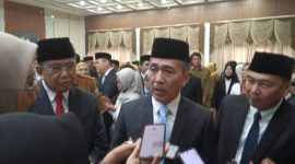 Wali Kota Ratu Dewa memberikan keterangan pers usai melantik 81 Pejabat lingkungan Pemkot Palembang, 24 Agustus 2026.