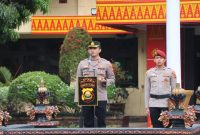 Kapolres OKU Timur AKBP Dr Lalu Hedwin Hanggara SH SIK MH MSi memimpin pagi di Lapangan Apel Satya Haprabu Polres OKU Timur, Senin 31 Agustus 2026.