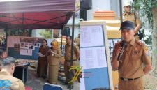 Wali Kota Palembang Ratu Dewa dan Kadinkes Palembang dr Fenty Aprina memaparkan kondisi titik Karhutla dan ISPA