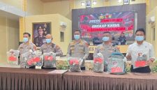Kapolres Banyuasin, AKBP Risnan Aldino memberikan keterangan pers soal misteri pembunuhan terhadap Rani [23] dan Ayuhana [18] di di sebuah rumah kosong di kawasan Talang Keramat, Kecamatan Talang Kelapa, Banyuasin pada Senin 7 September 2026.