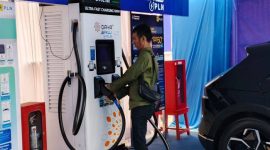 PT PLN (Persero) Unit Induk Distribusi Sumatera Selatan, Jambi, dan Bengkulu [UID S2JB] merespons perkembangan itu dengan meresmikan 'SPKLU Center' pertama di Sumatera Selatan yang berlokasi di PLN ULP Rivai, Demang Lebar Daun, Palembang.
