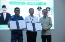 Pemerintah Kota Palembang bersama TNI Angkatan Udara menandatangani pernyataan bersama terkait penggunaan sementara lahan seluas 6,9 hektare milik Lanud Sri Mulyono Herlambang [SMH] untuk pembangunan Sekolah Rakyat di Kota Palembang.