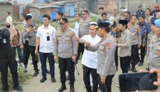 Ratu Dewa bersama Kapolda Sumsel Irjen Pol. Rony Samtana meninjau langsung Posko Bersinar tersebut, Jumat 16 Oktober 2026.