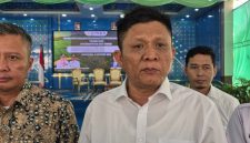 Bupati OKU Timur Lanosin