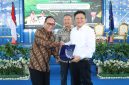Bupati Lanosin dalam Workshop Evaluasi Pengelolaan Keuangan dan Pembangunan Desa Tahun 2026 di Balai Rakyat Setda OKU Timur, Rabu 21 Oktober 2026.