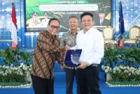 Bupati Lanosin dalam Workshop Evaluasi Pengelolaan Keuangan dan Pembangunan Desa Tahun 2026 di Balai Rakyat Setda OKU Timur, Rabu 21 Oktober 2026.