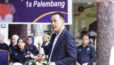 Sekretaris DPW NasDem Sumsel H Nopianto saat memberikan sambutan dalam gelaran aksi sosial di Lapas Anak Kelas 1 Pakjo Palembang, Kamis 29 Oktober 2026.