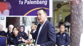 Sekretaris DPW NasDem Sumsel H Nopianto saat memberikan sambutan dalam gelaran aksi sosial di Lapas Anak Kelas 1 Pakjo Palembang, Kamis 29 Oktober 2026.