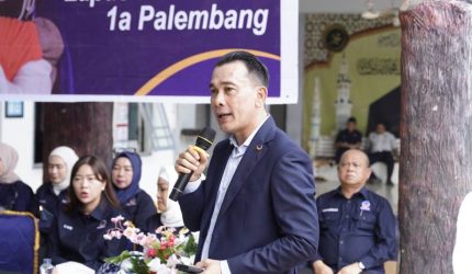 Sekretaris DPW NasDem Sumsel H Nopianto saat memberikan sambutan dalam gelaran aksi sosial di Lapas Anak Kelas 1 Pakjo Palembang, Kamis 29 Oktober 2026.